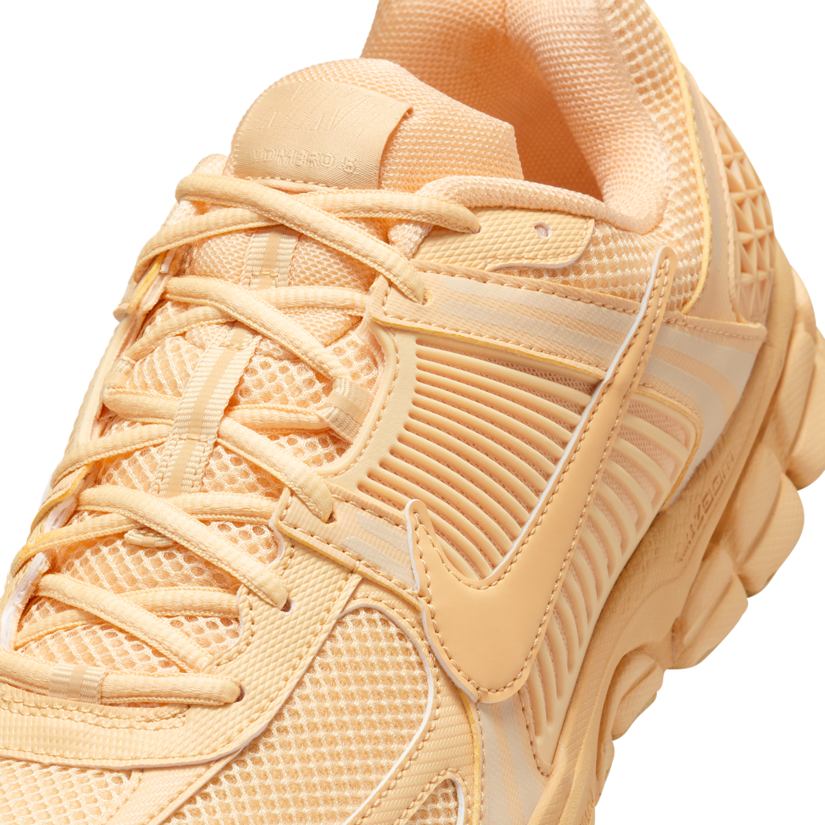 Nike Zoom Vomero 5 Celestial Gold