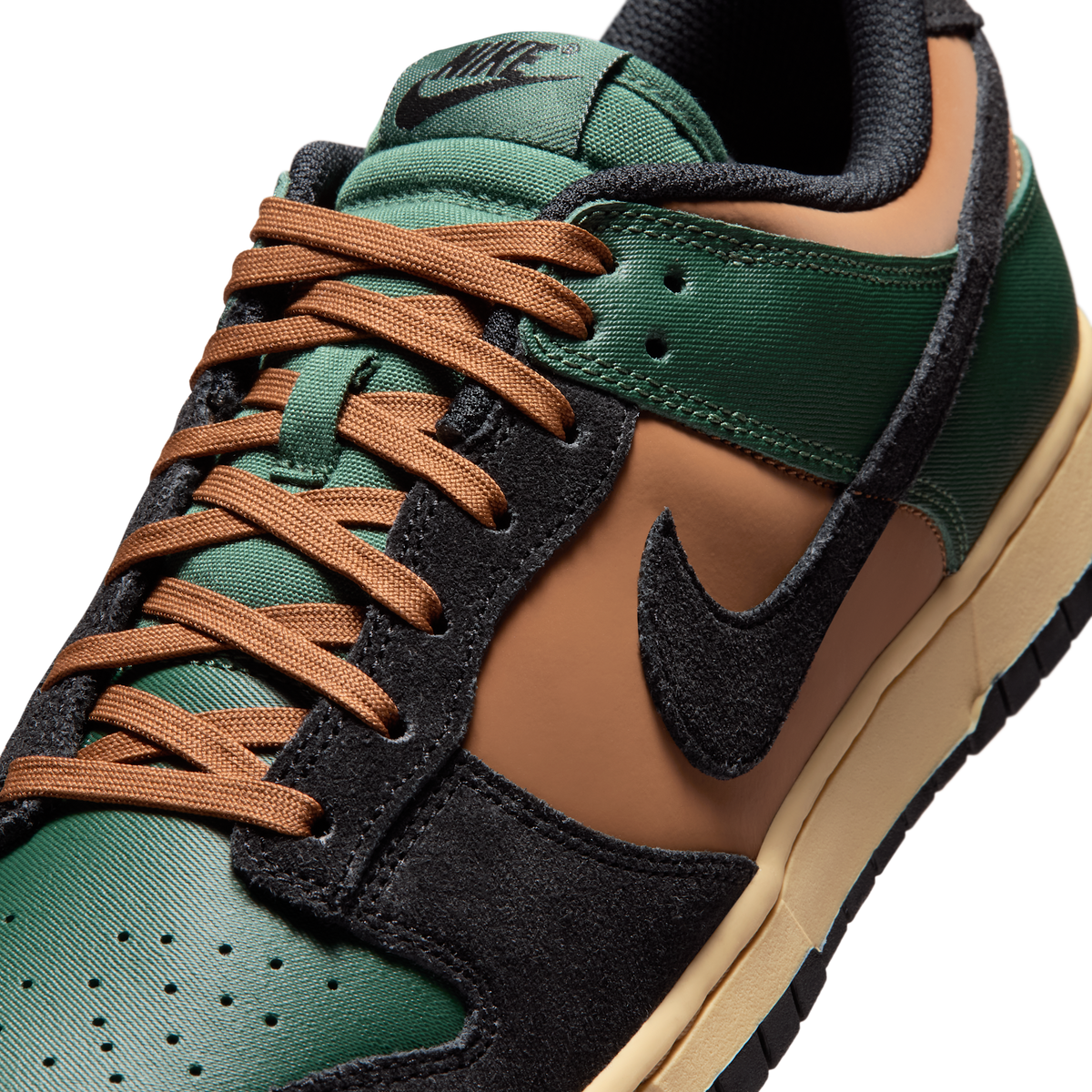 Nike Dunk Low Retro Beef and Broccoli