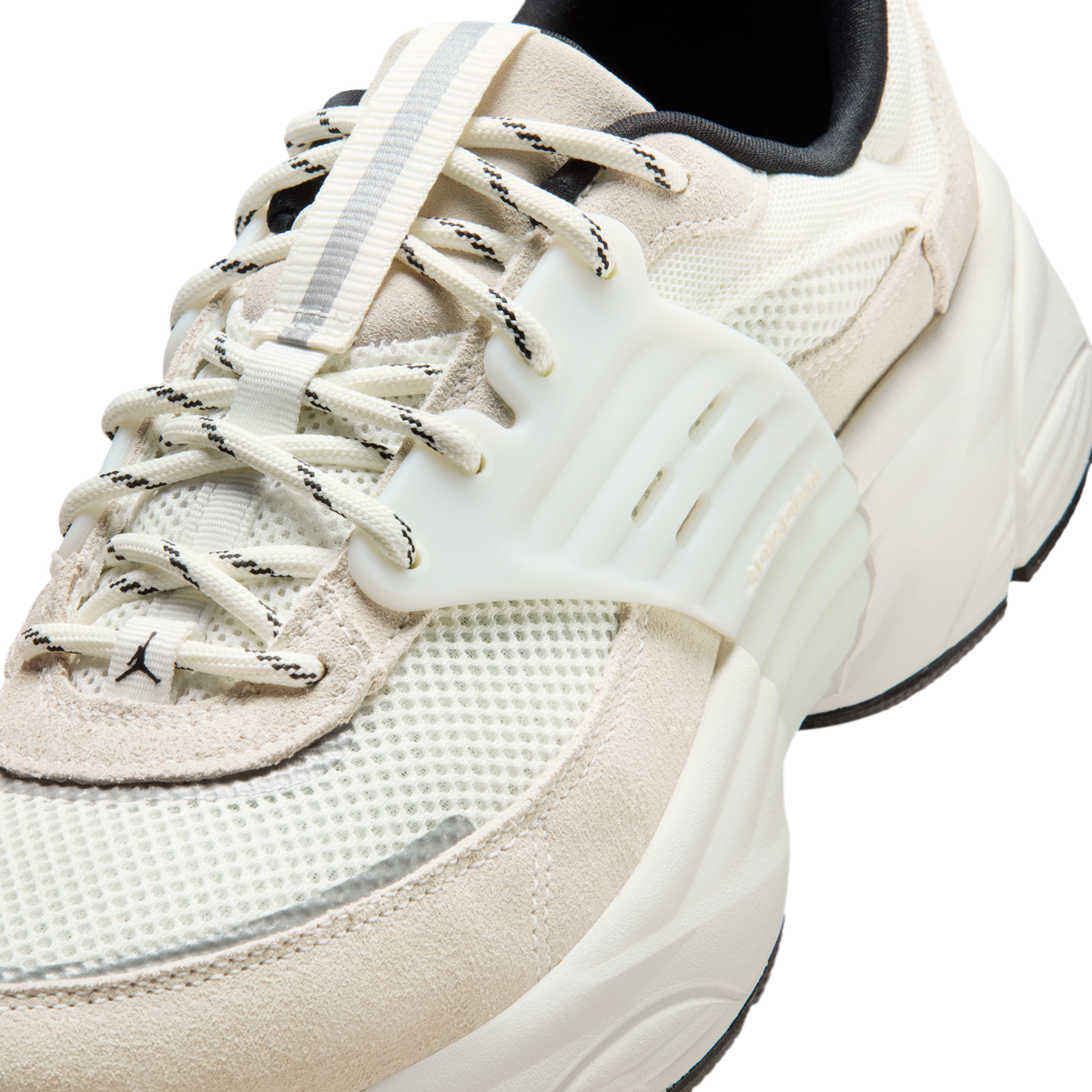 Jordan Trunner O/S Sail