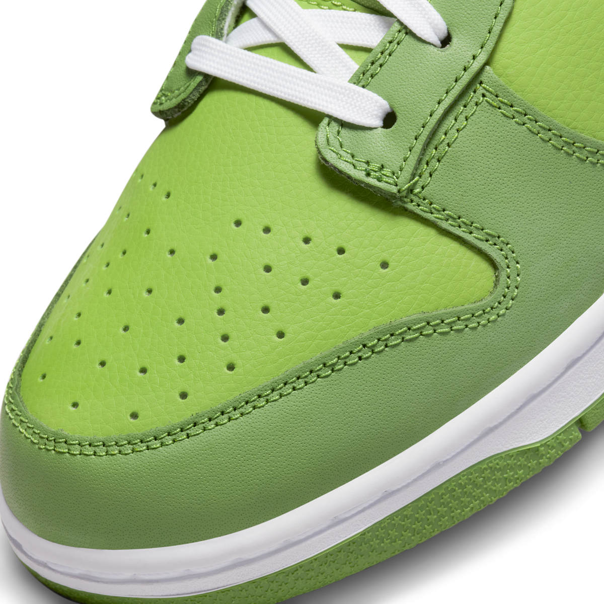 Nike Dunk Low Chlorophyll