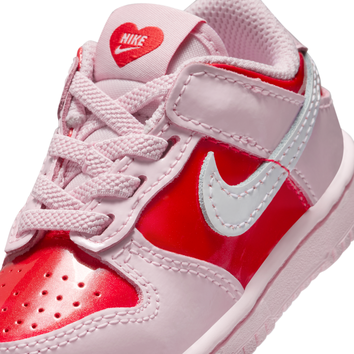 Nike Dunk Low Valentine's Day (2026) (TD)