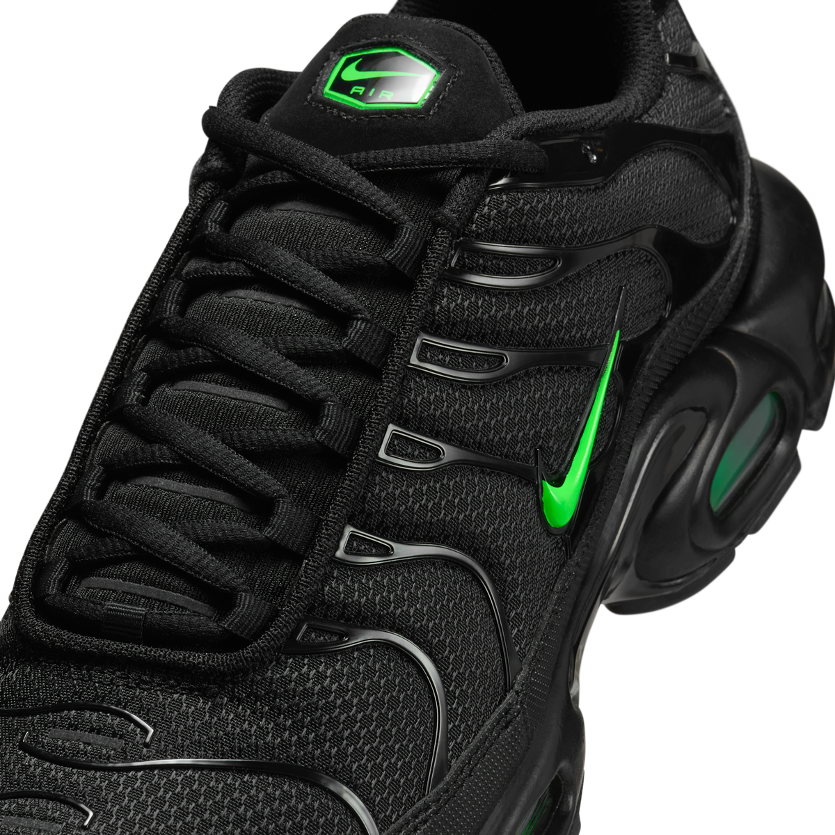 Nike Air Max Plus Black Green Strike | DM0032-024