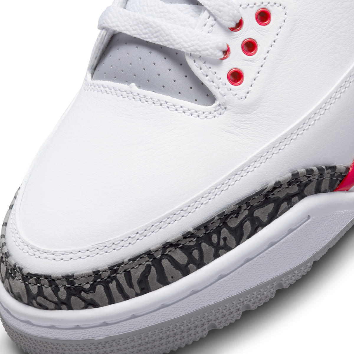 Jordan 3 Retro Fire Red (2022)