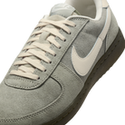 Nike Field General Light Army Natural | IF0666-300