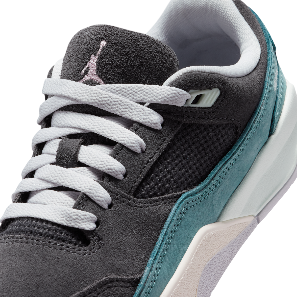 Jordan Flight Court Anthracite Iris Whisper Barely Green (GS)