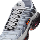 Nike Air Max Plus Wolf Grey Picante Red