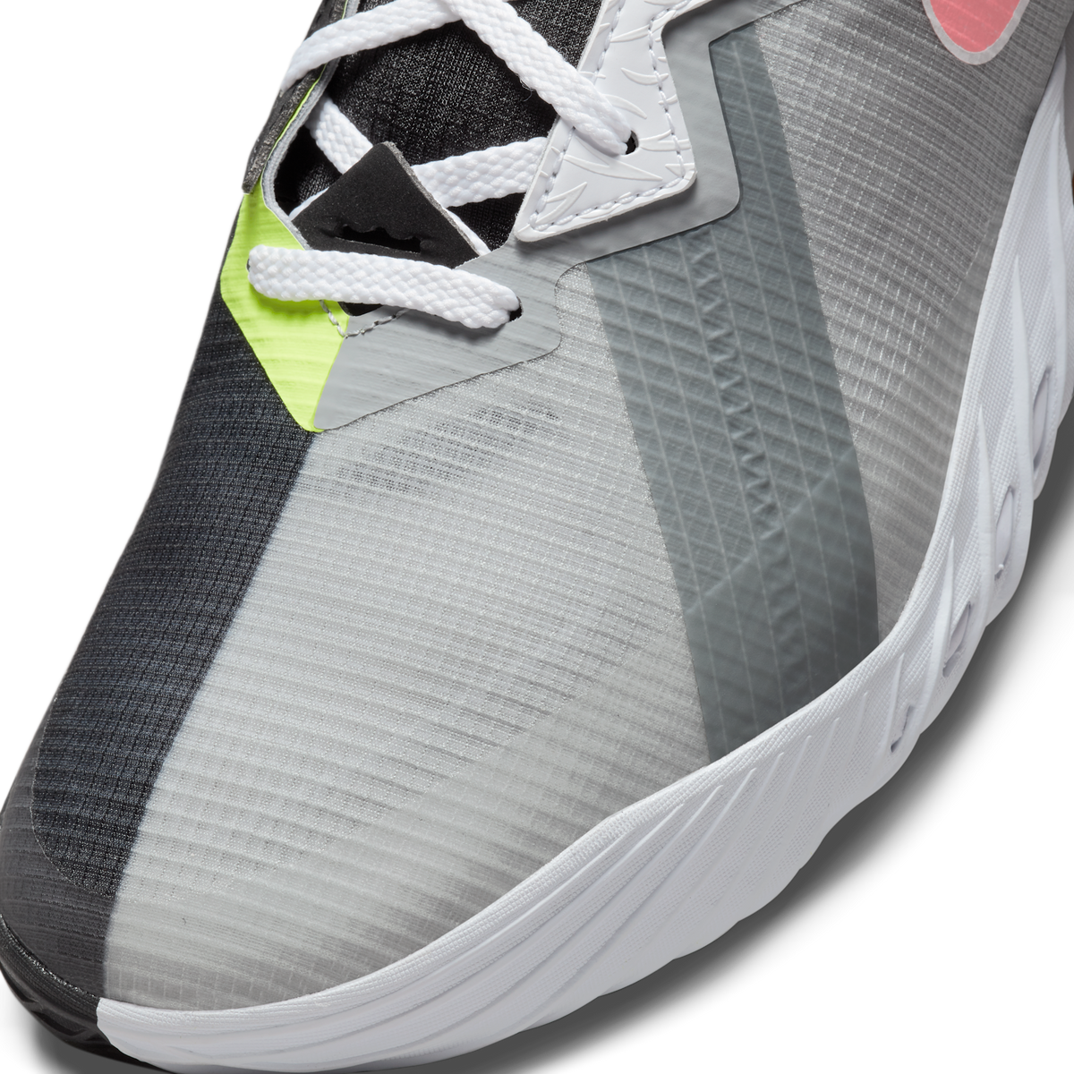 Nike LeBron 18 Low Bugs vs Marvin Space Jam