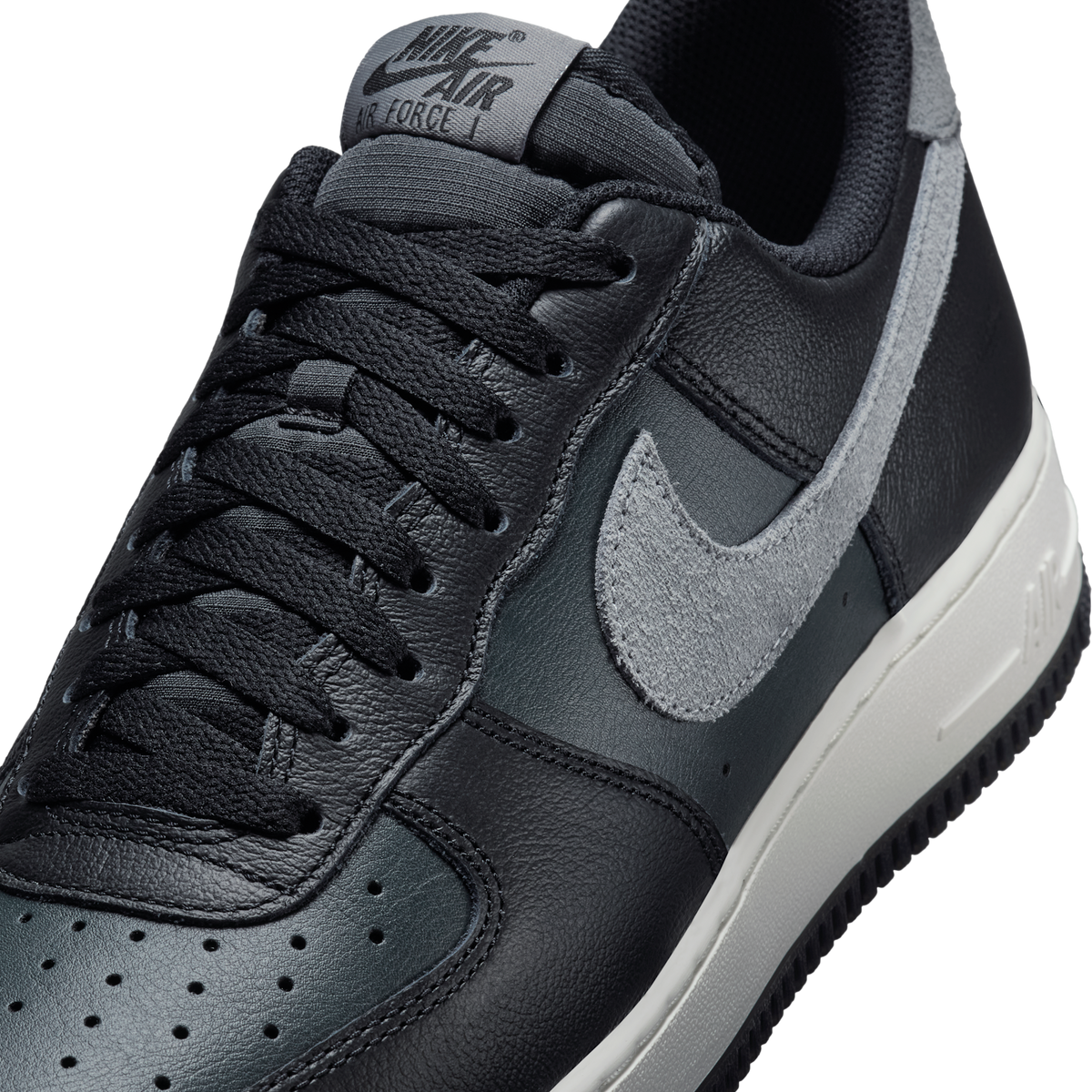 Nike Air Force 1 '07 Smoke Grey