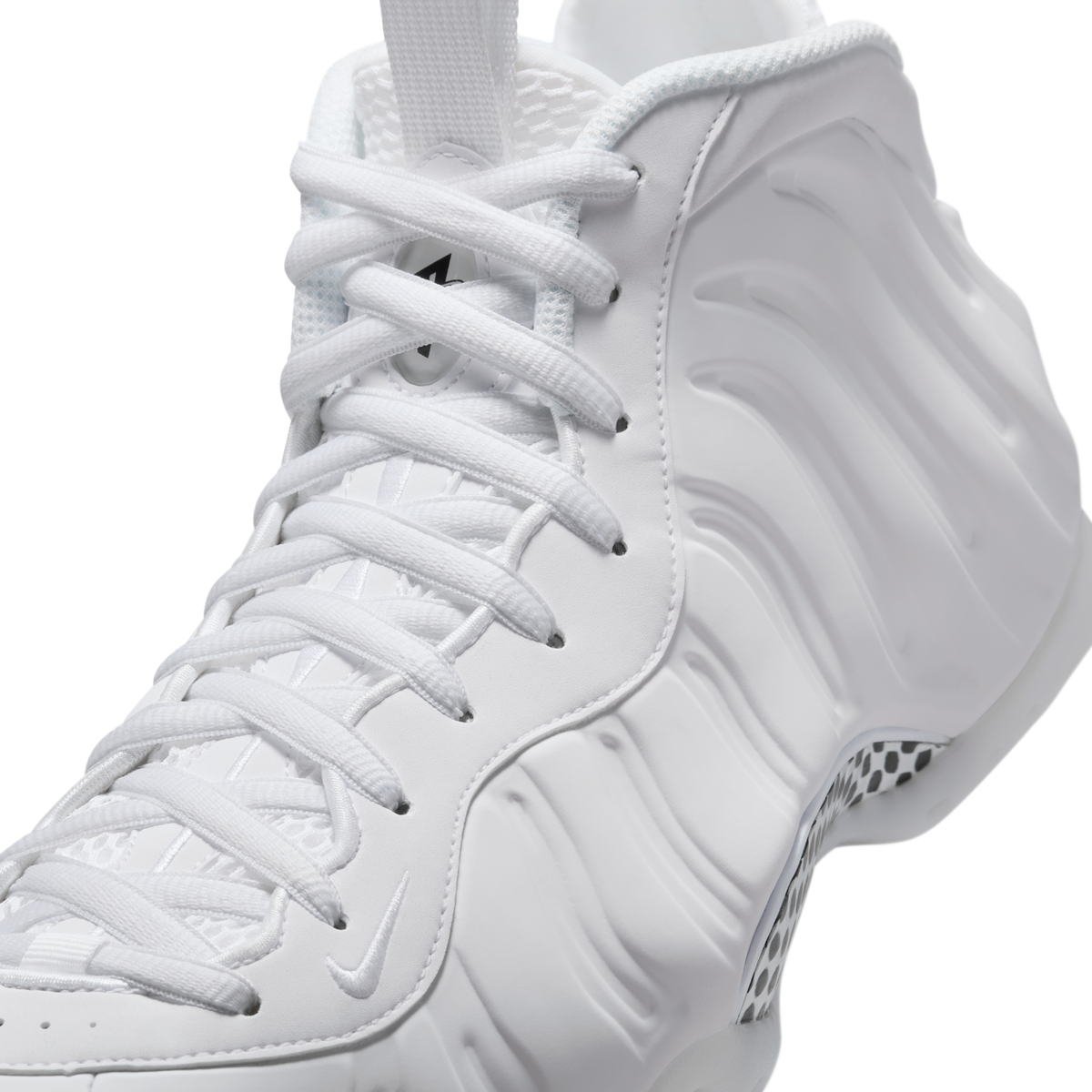 Nike Air Foamposite One Triple White