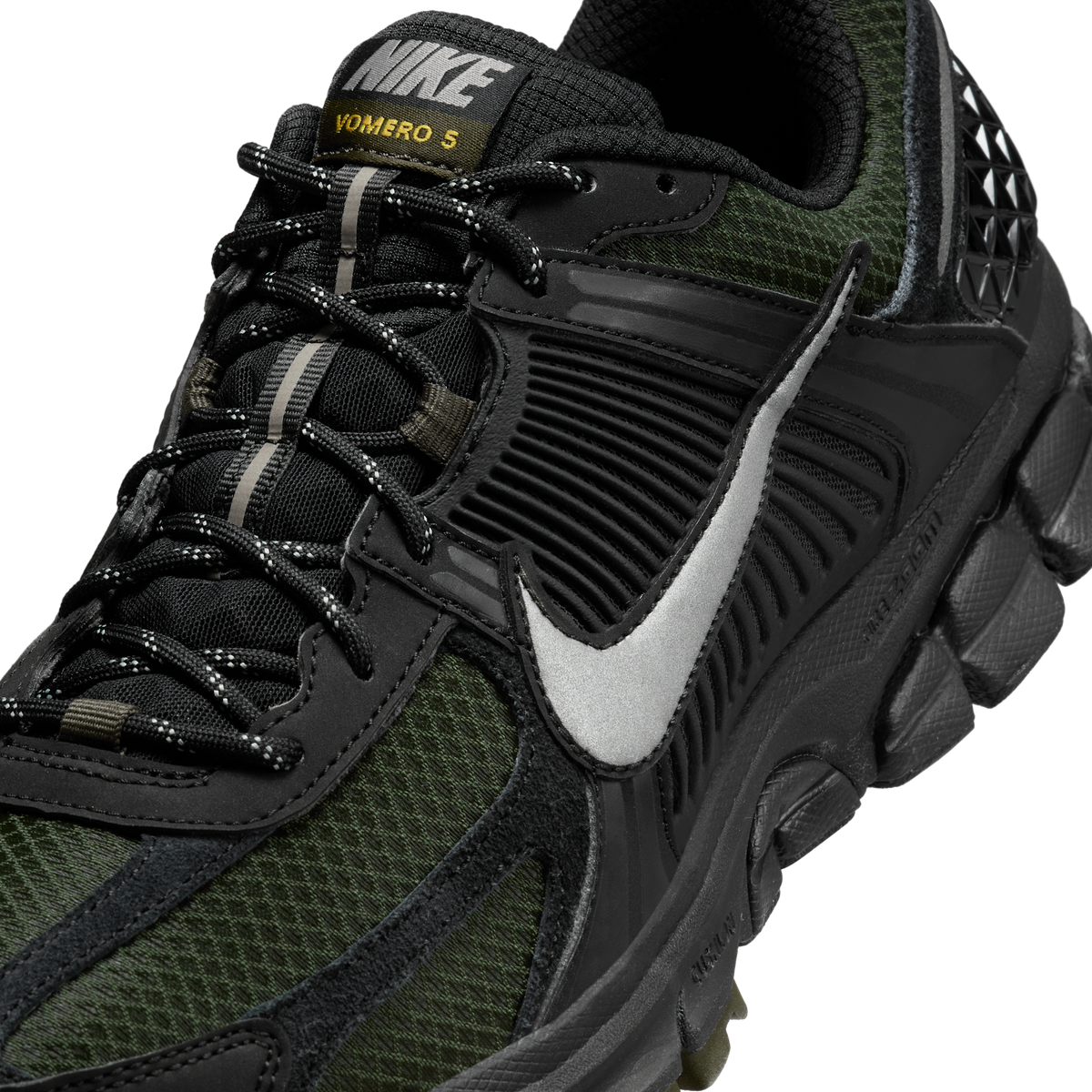 Nike Zoom Vomero 5 Black Sequoia