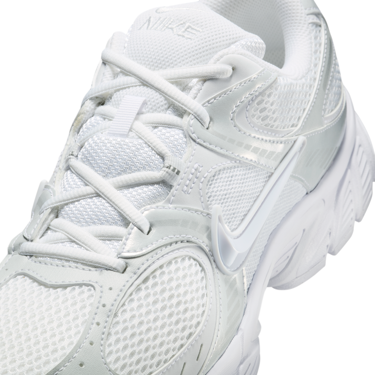 Nike V5 RNR White Black Metallic Silver