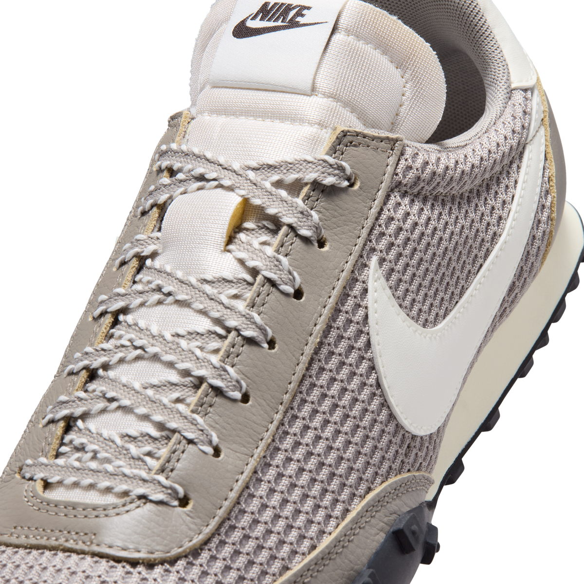 Nike Waffle Racer SE Moon Fossil Sail