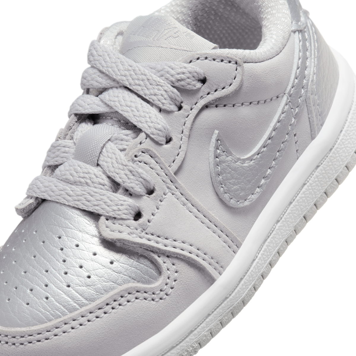 Jordan 1 Low OG Metallic Silver (TD)