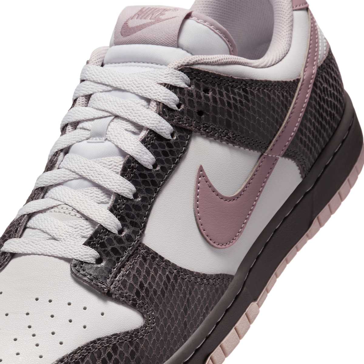 Nike Dunk Low SE Medium Ash Violet Snakeskin