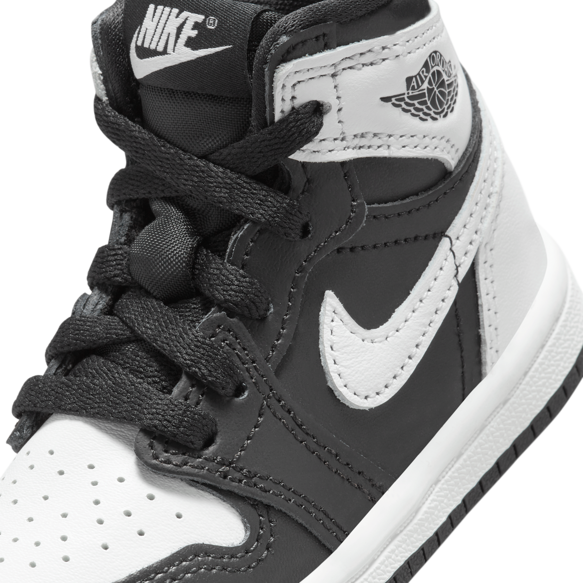 Jordan 1 Retro High OG Black White (TD)