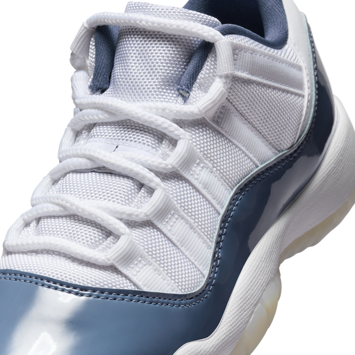 Jordan 11 Retro Low Diffused Blue (GS)