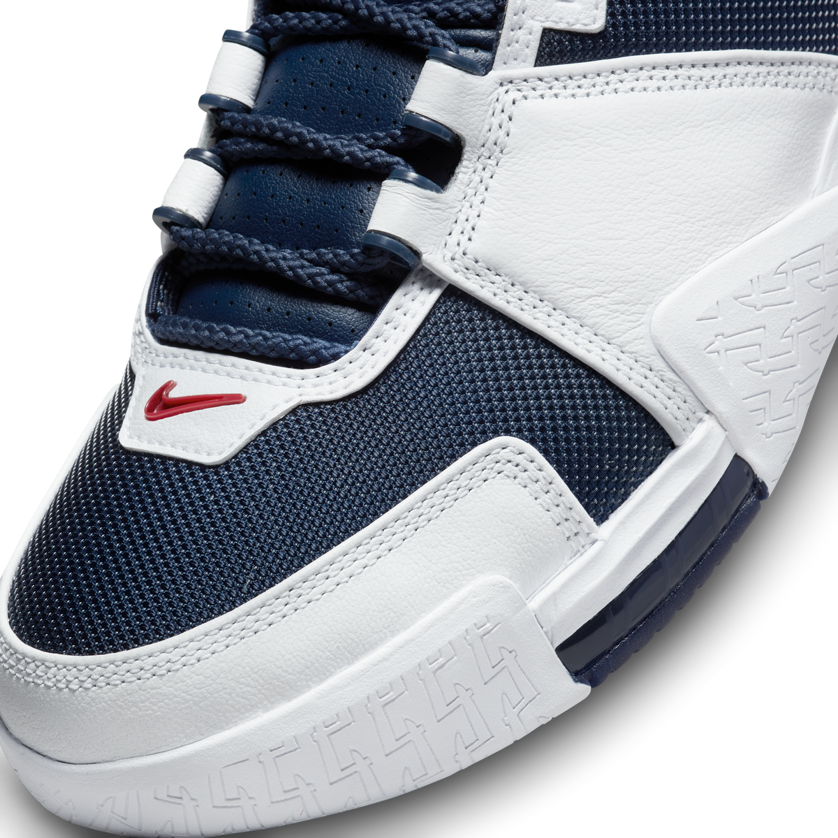 Nike LeBron Zoom 2 Midnight Navy (2022)