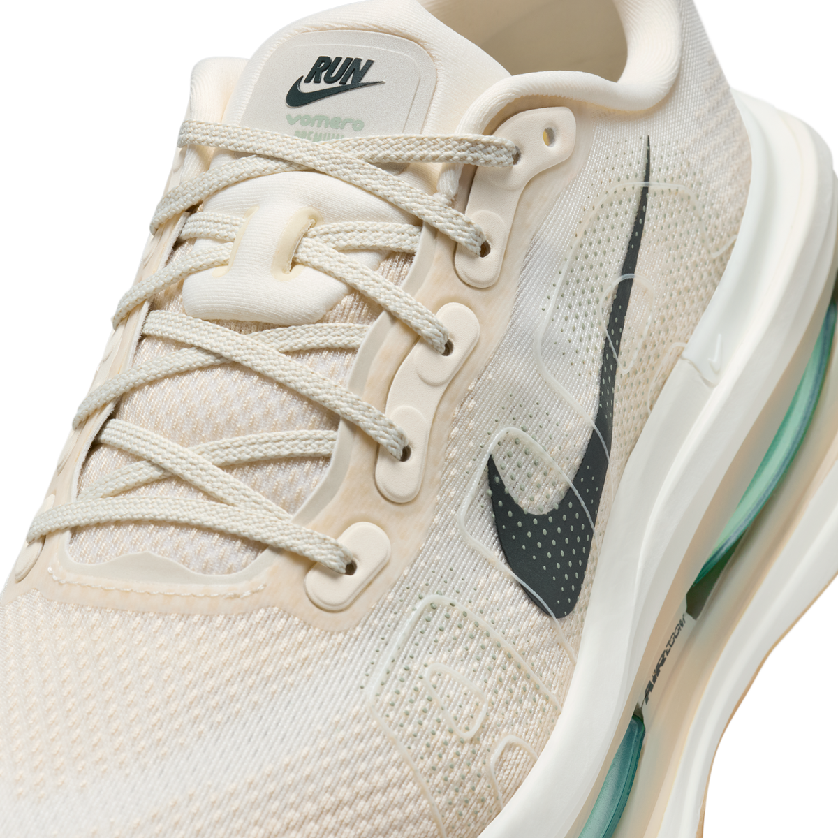 Nike Vomero Premium Pale Ivory Jade Horizon