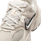 Nike V5 RNR Light Orewood Brown Black Pale Ivory (Women's)