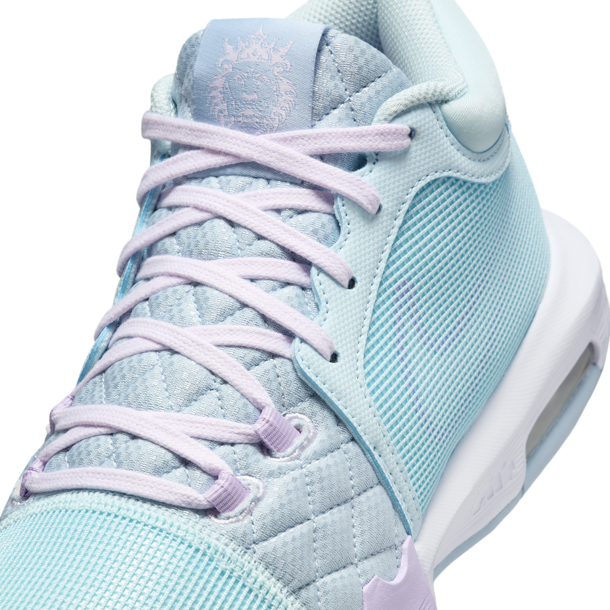 Nike LeBron Witness 8 Easter