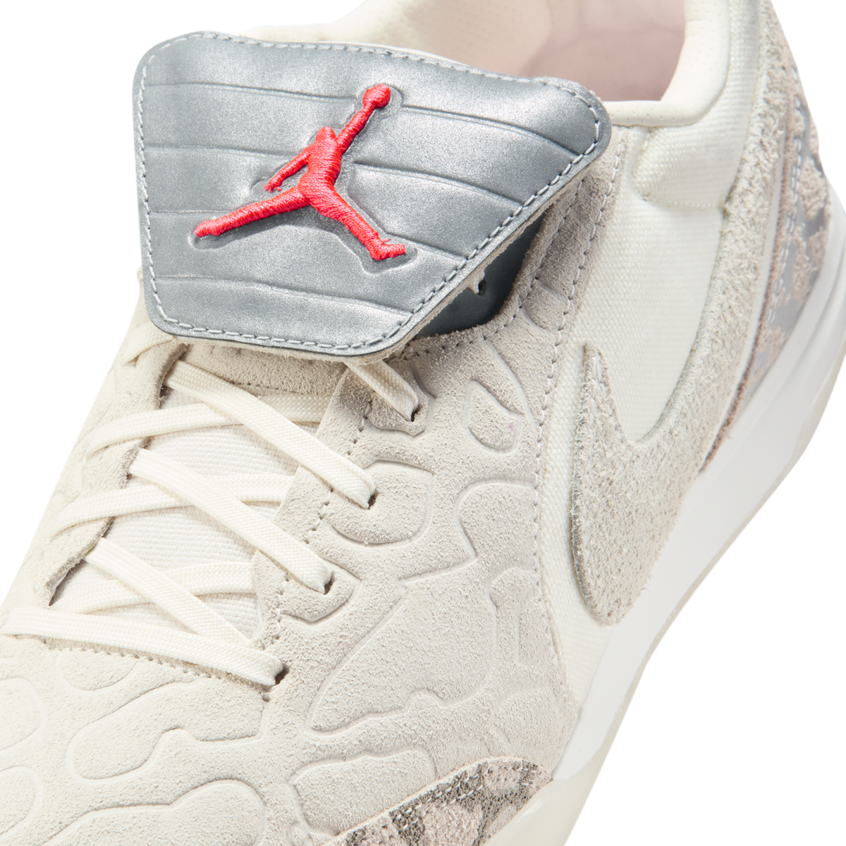 Jordan Tiempo Streetgato SE Phantom Sail