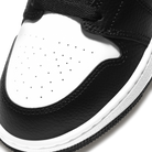 Jordan 1 Mid White Black Chile Red (GS)