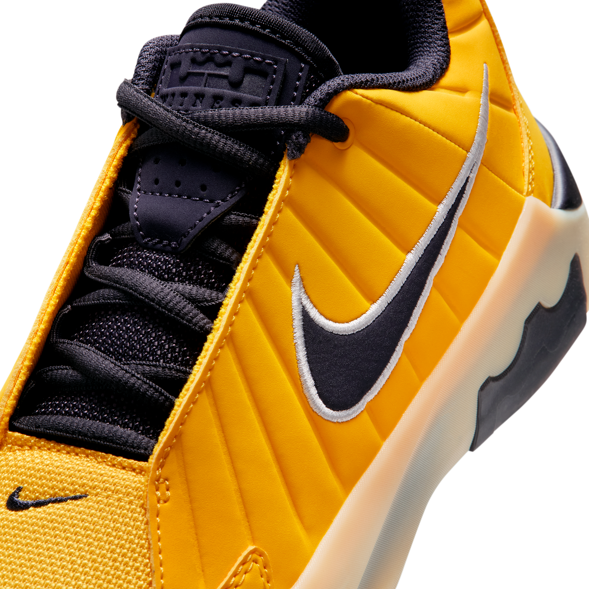 Nike LeBron Witness 9 Amarillo Soft Yellow Cave Purple (GS)