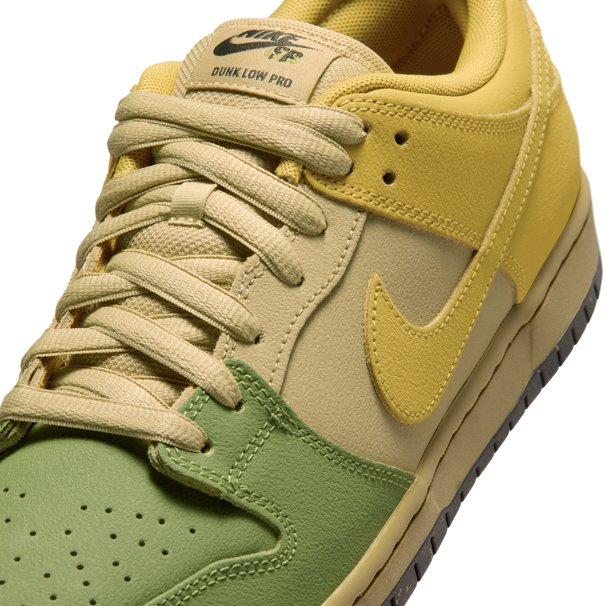 Nike SB Dunk Low Pro Hatch Chili
