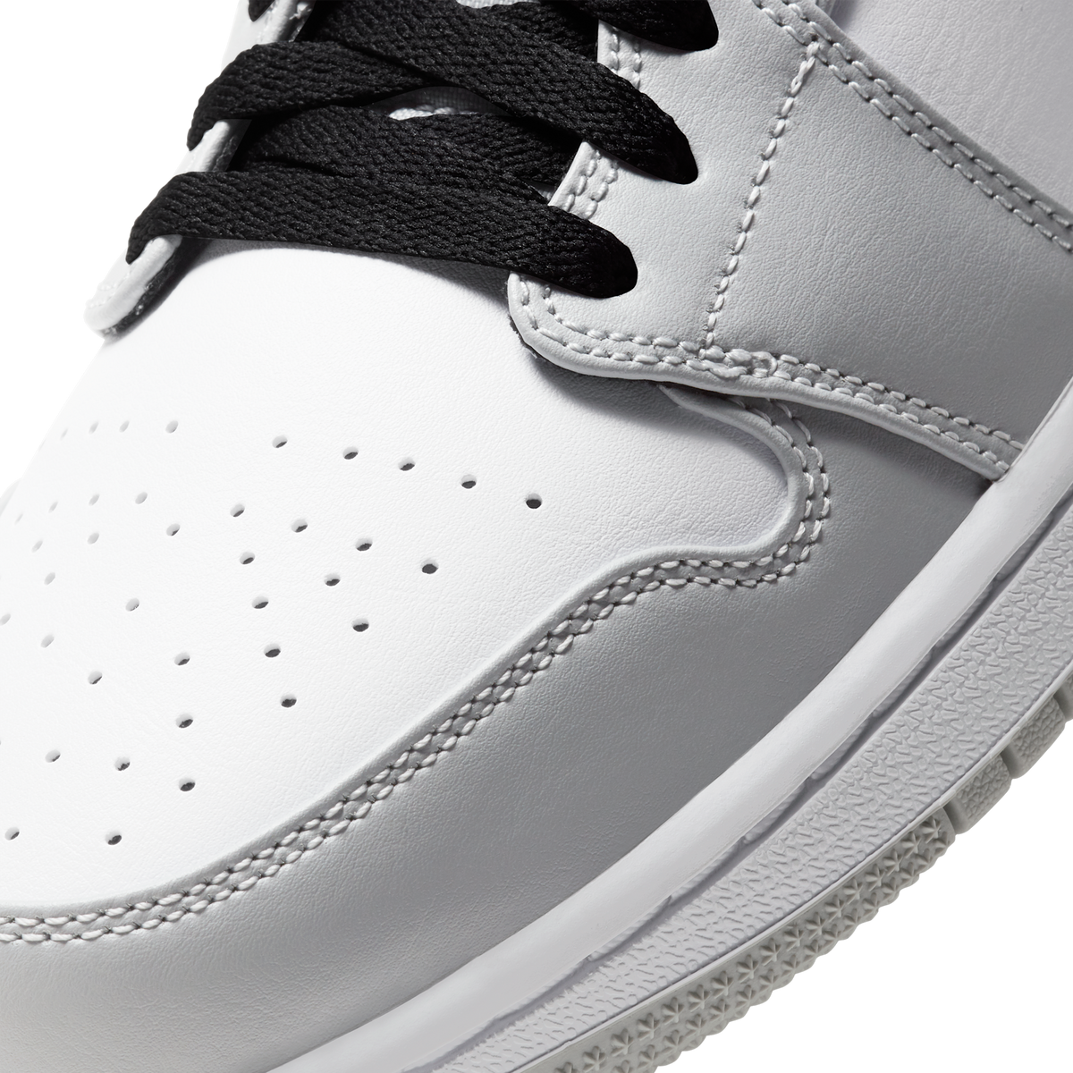 Jordan 1 Mid Light Smoke Grey