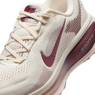 Nike Vomero 18 Pale Ivory Red Sepia Silt Red Dark Team Red (Women's)