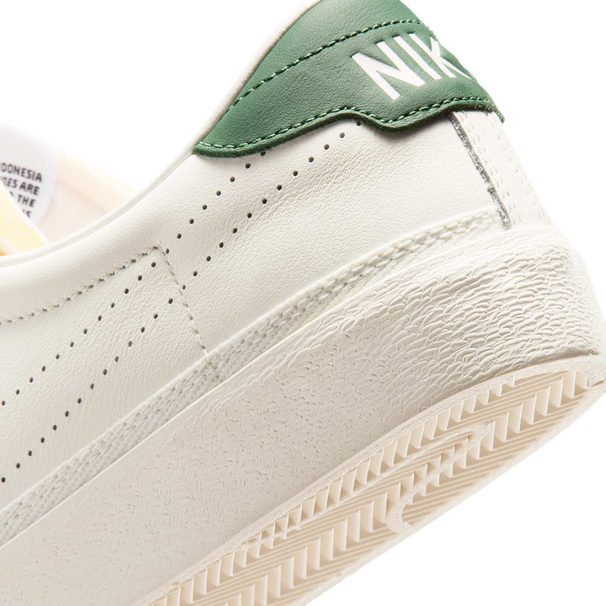 Nike Tennis Classic Sail Fir Team Orange
