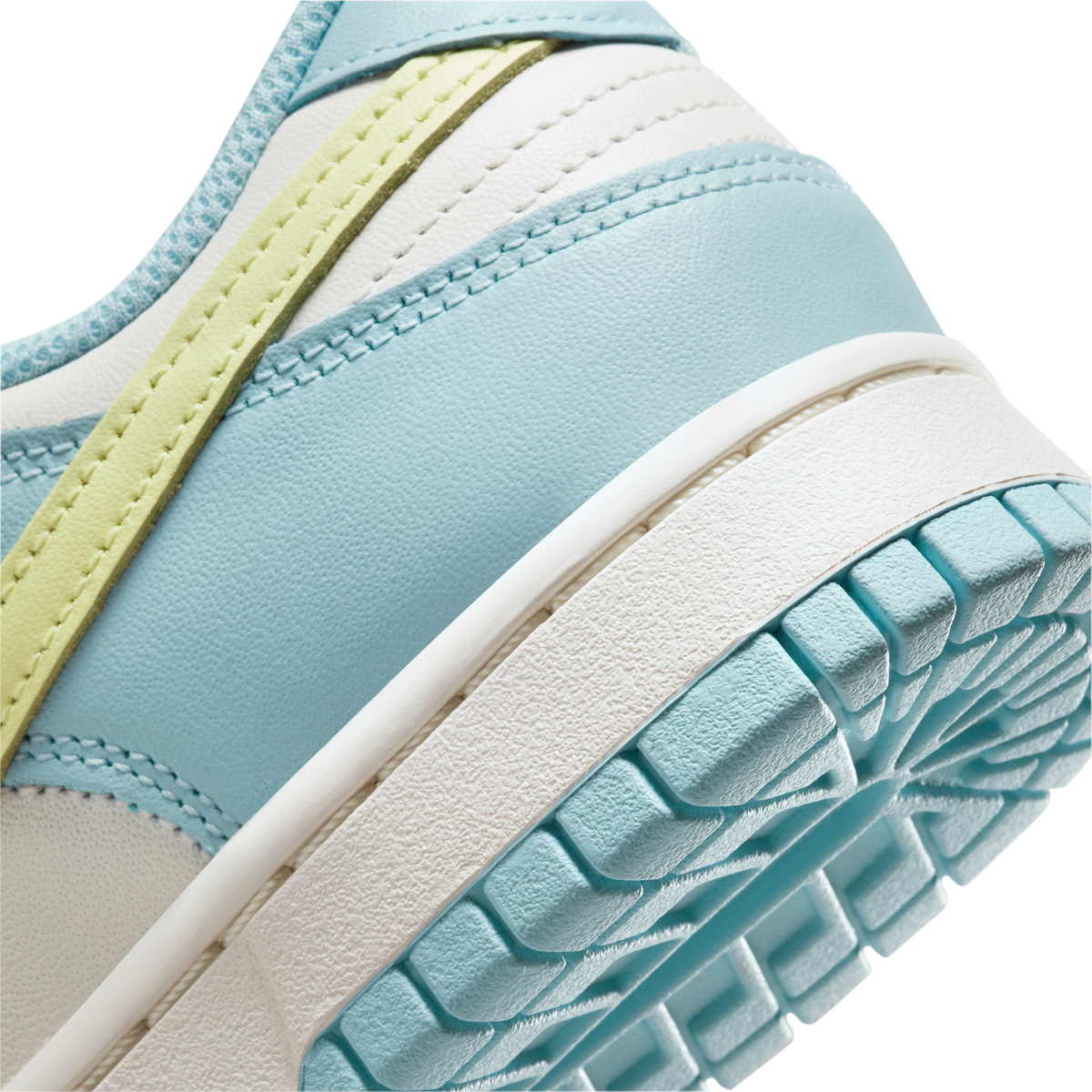 Nike Dunk Low Ocean Bliss Citron Tint (Women's) | DD1503-123
