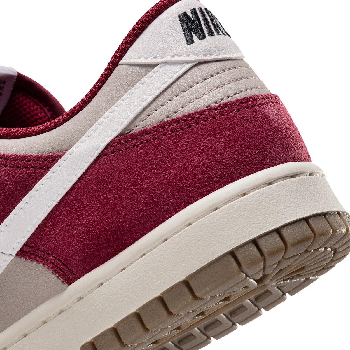 Nike Dunk Low Retro SE College Grey Team Red