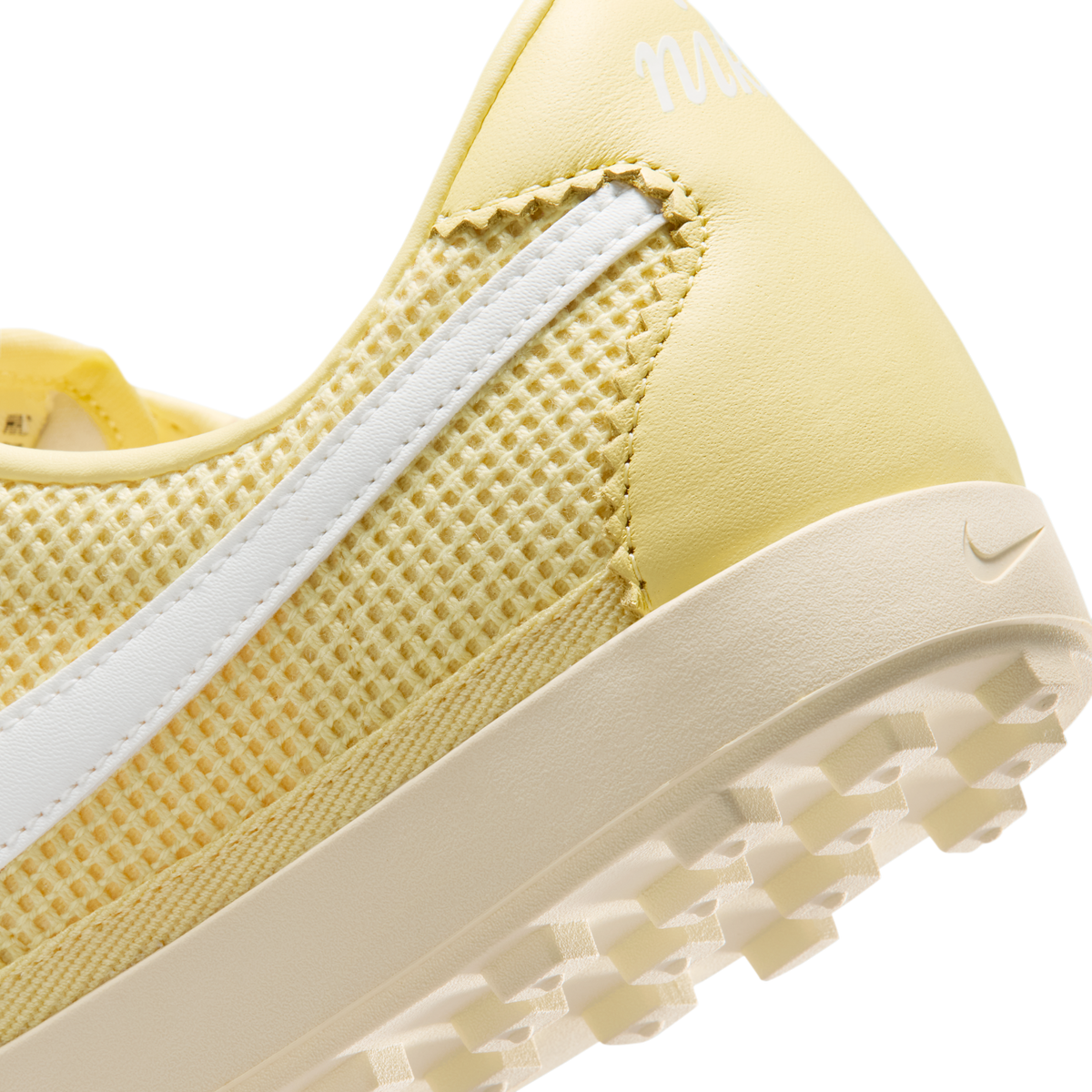 Nike Astrograbber Textile Soft Yellow Sail (Women's)
