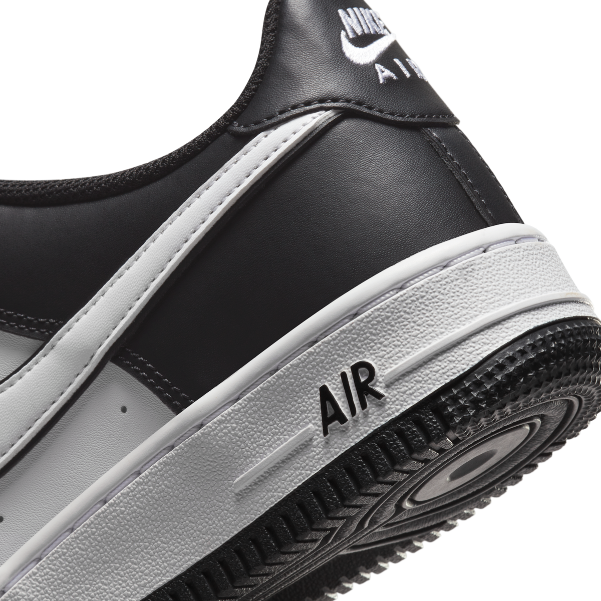 Nike Air Force 1 Low LV8 2 White Swoosh Panda (GS)