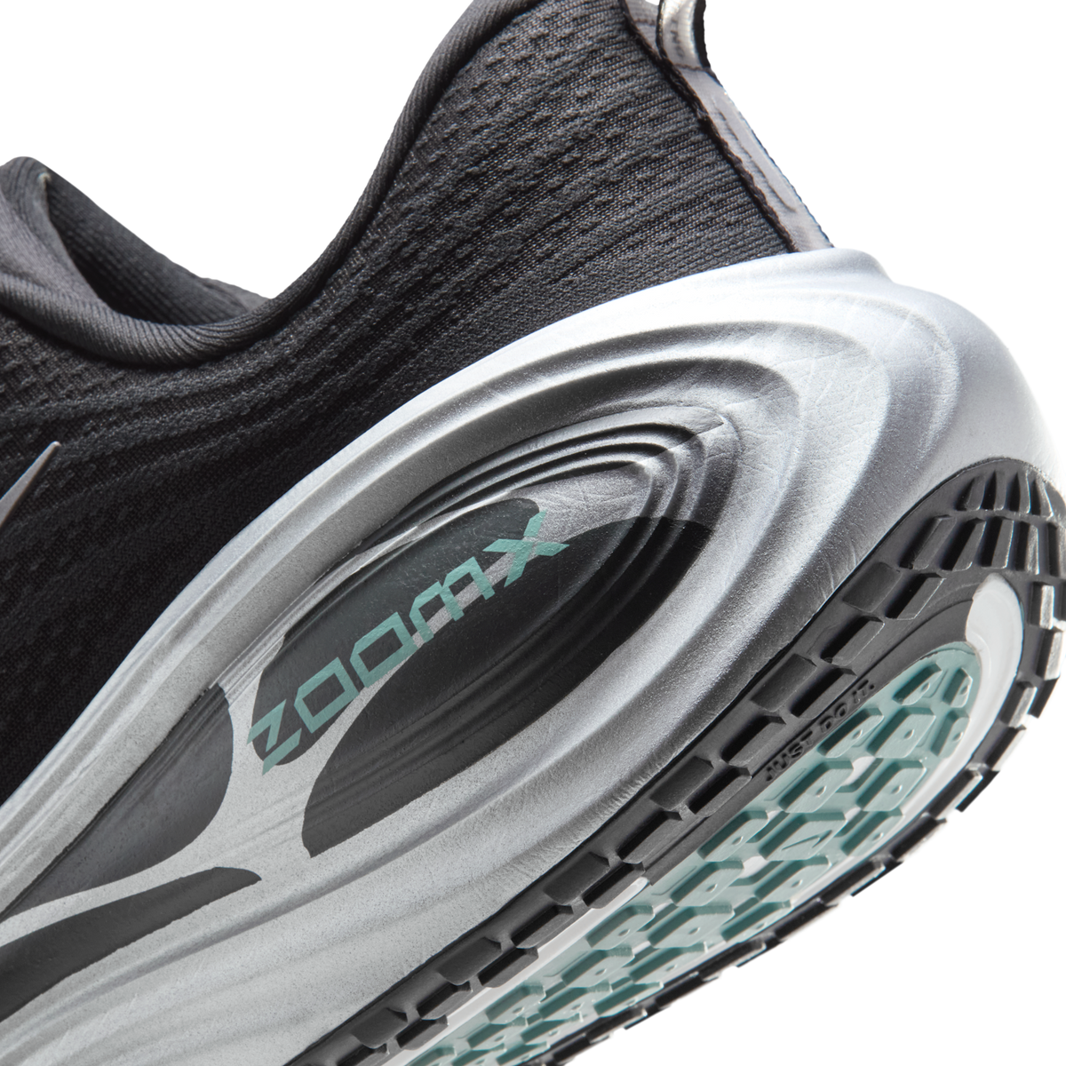 Nike Vomero Plus Anthracite Zebra | IM6011-060
