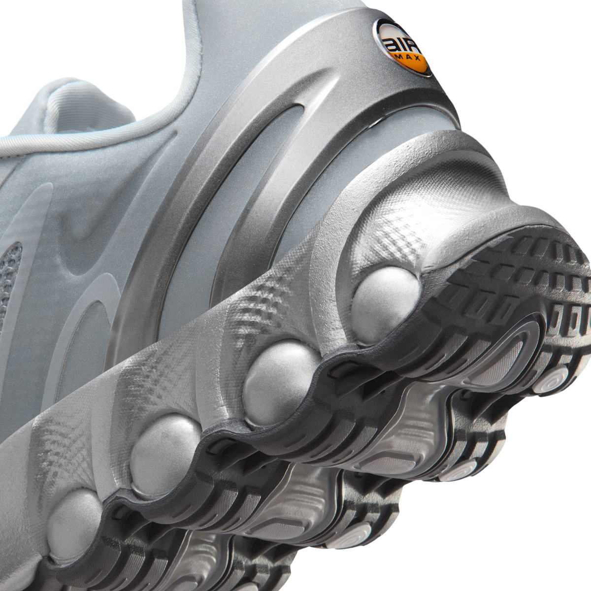 Nike Air Max Dn8 Metallic Silver Black | IM0700-001
