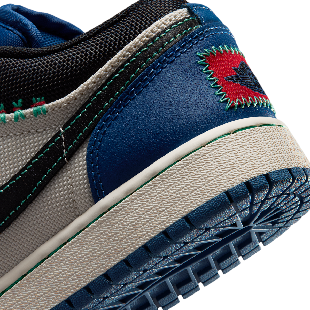 Jordan 1 Low SE True Blue Black (GS)