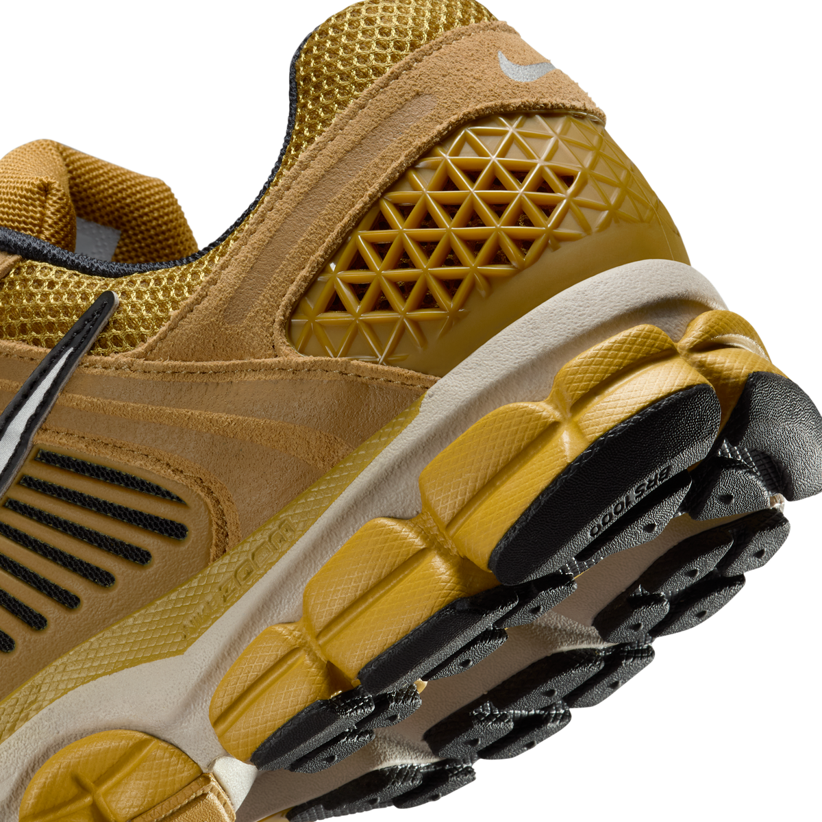 Nike Zoom Vomero 5 Ochre Flat Gold