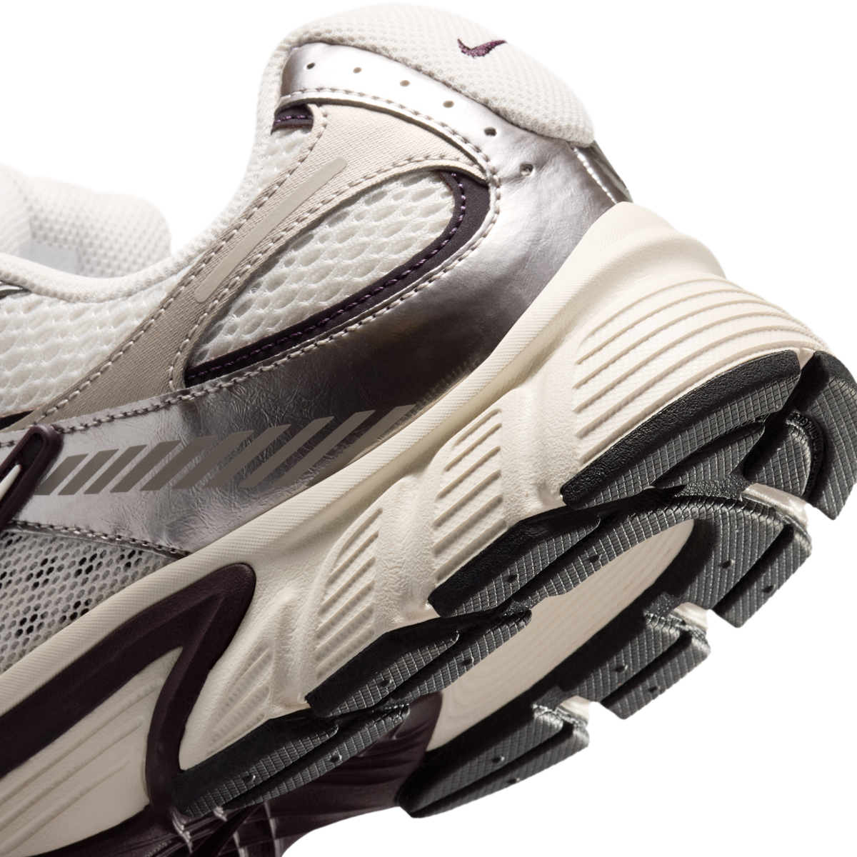 Nike V5 RNR Phantom Burgundy Ash