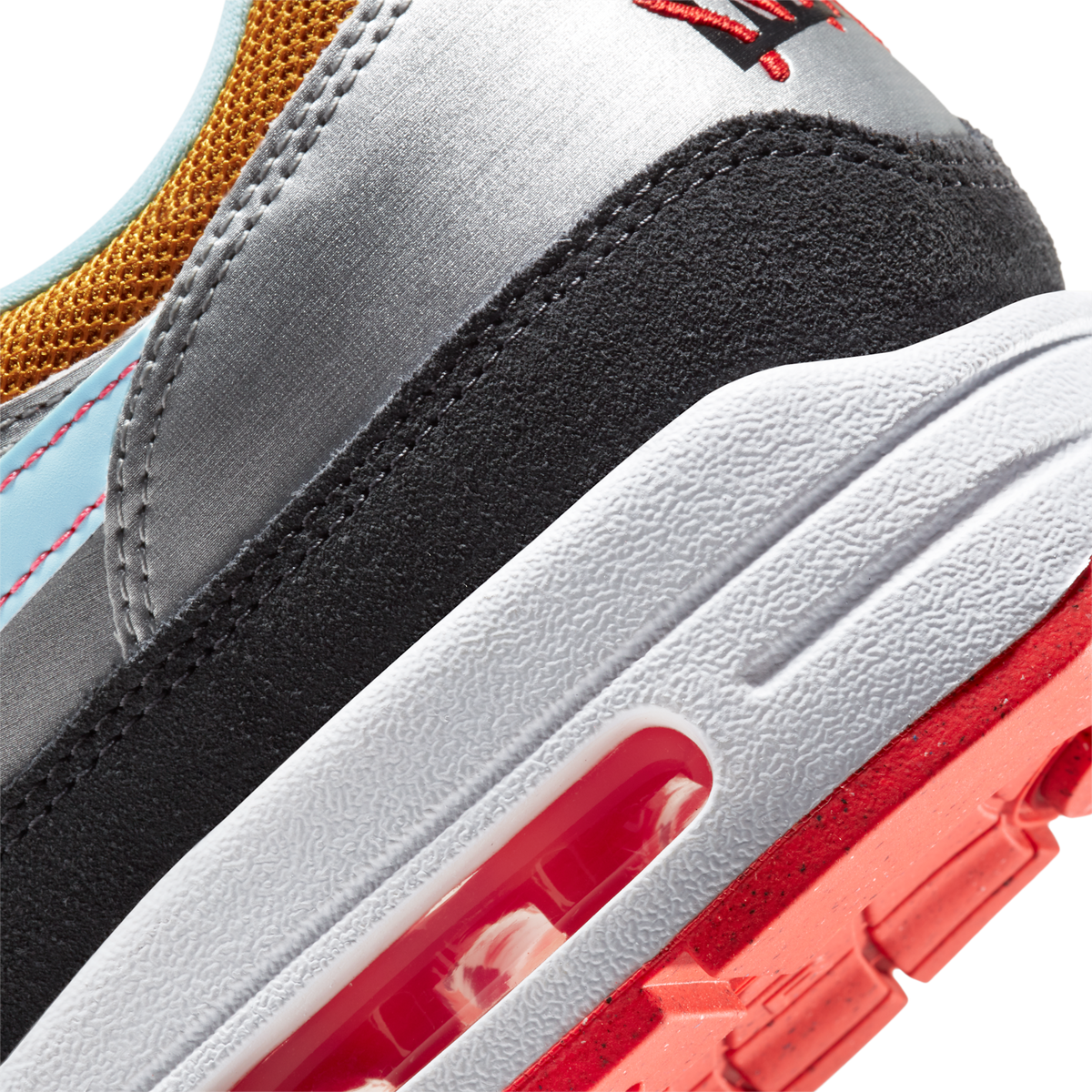 Nike Air Max 1 Graffiti Logo