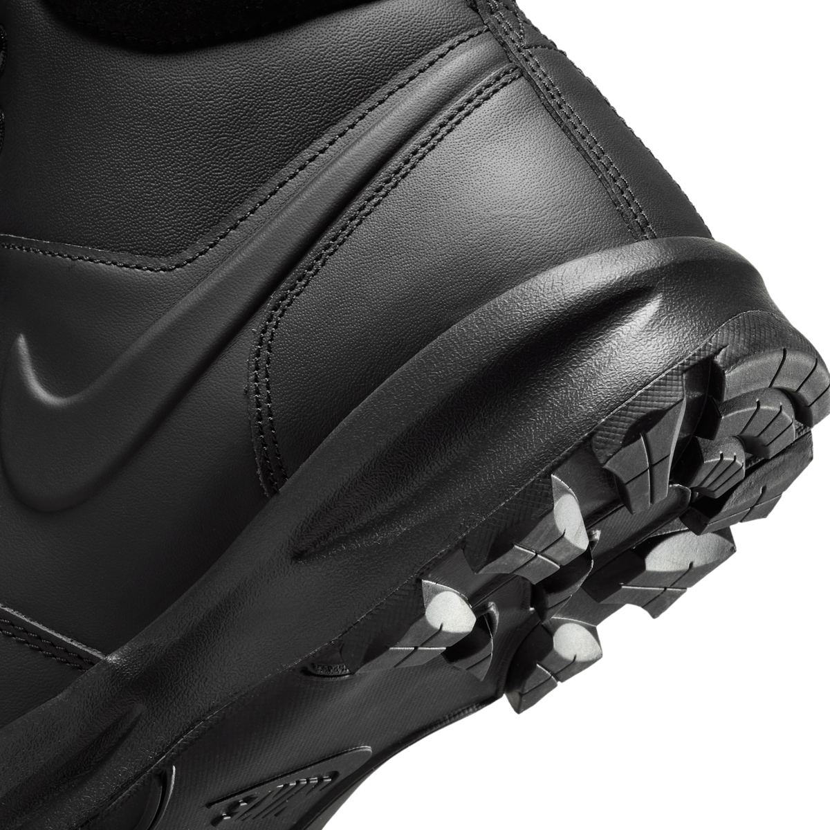 Nike Manoa Leather Triple Black