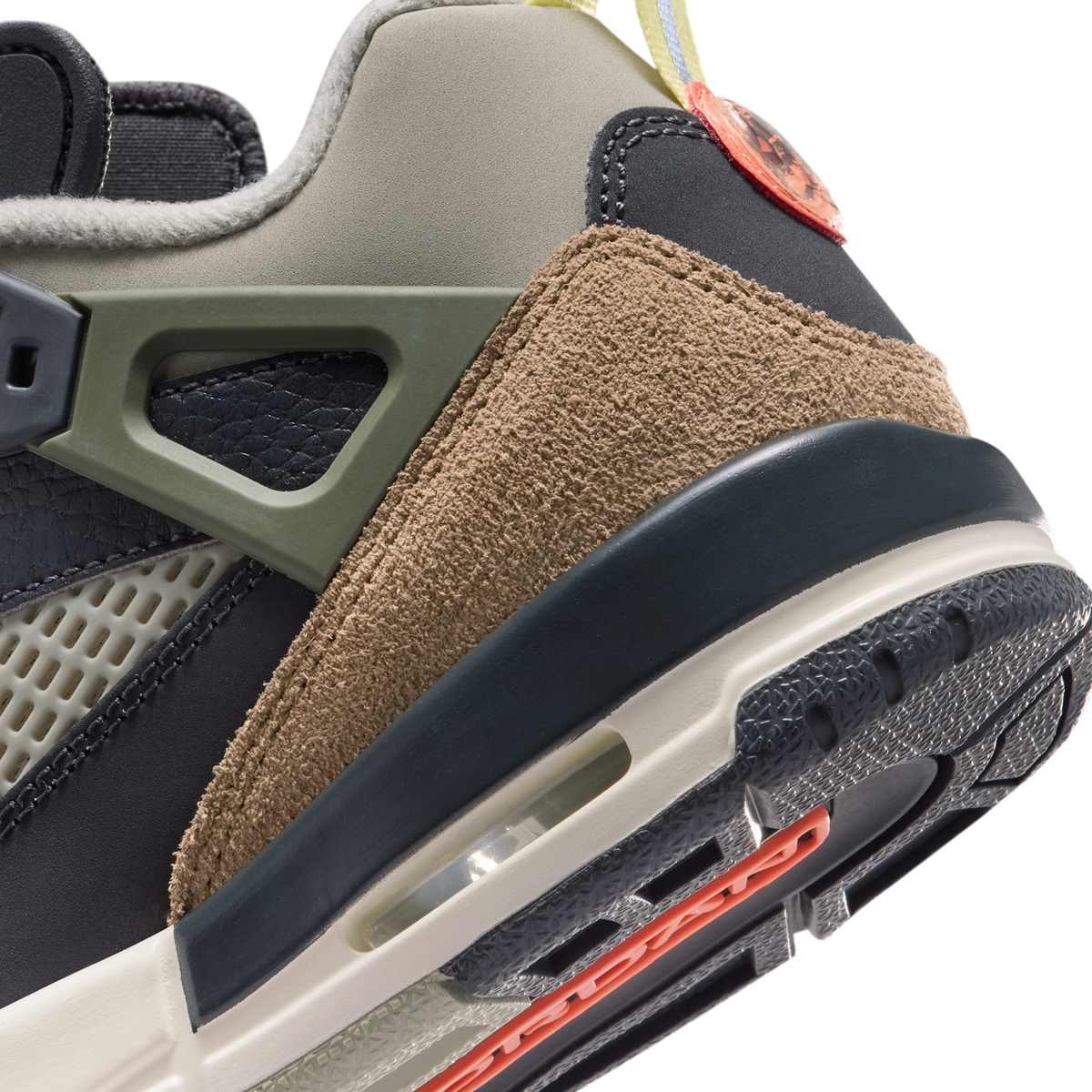 Jordan Spizike Low Anthracite Mango Cargo Khaki (GS)