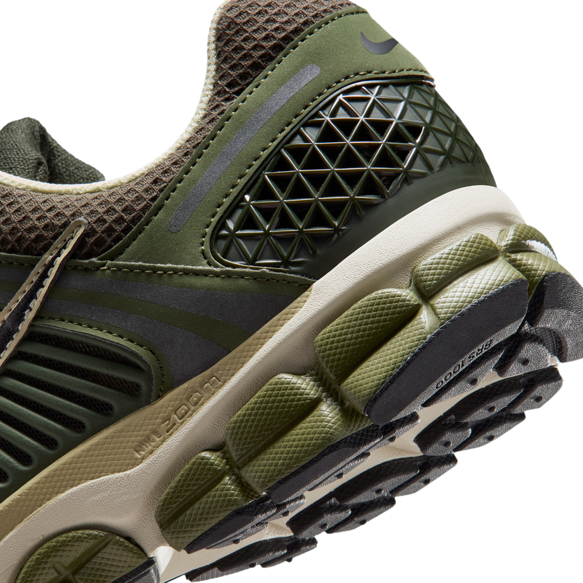 Nike Zoom Vomero 5 Army Olive Sequoia