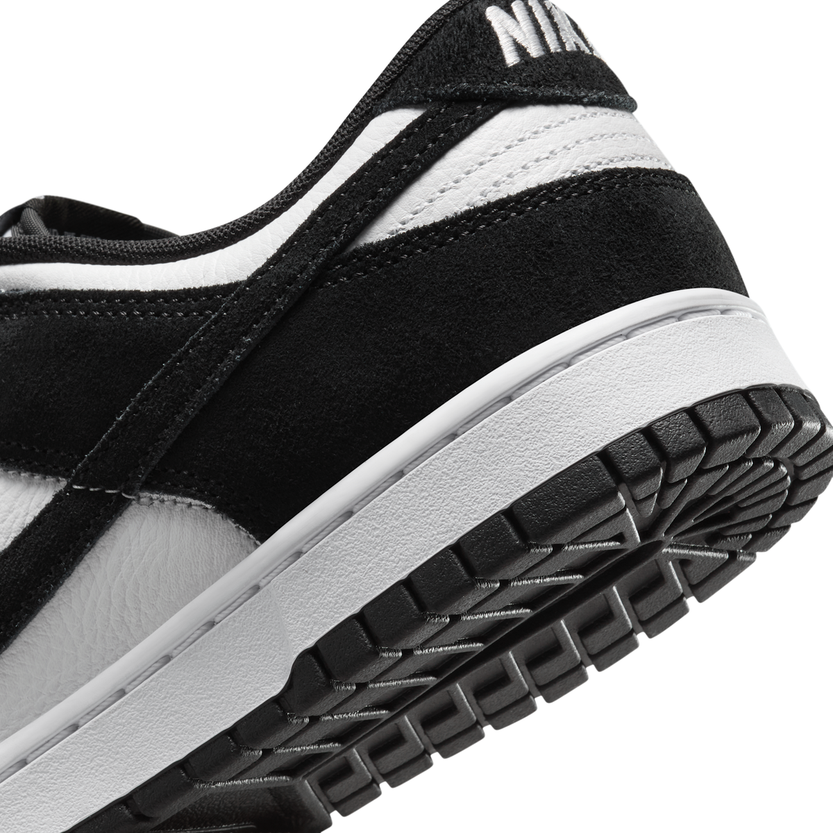 Nike Dunk Low Retro SE Suede Panda | FQ8249-100