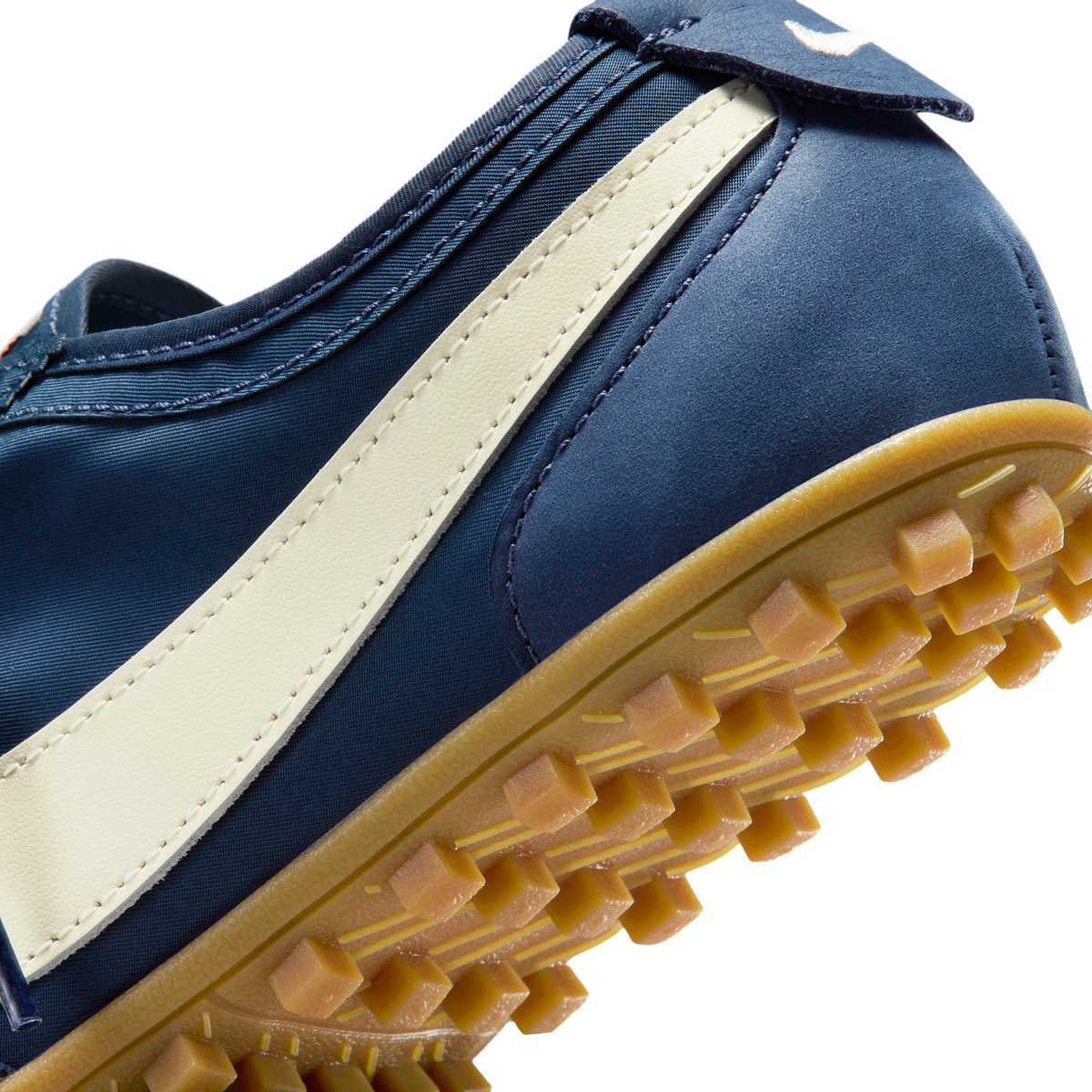 Nike Moon Shoe OG Midnight Navy Gum Light Brown Soft Pearl (Women's)