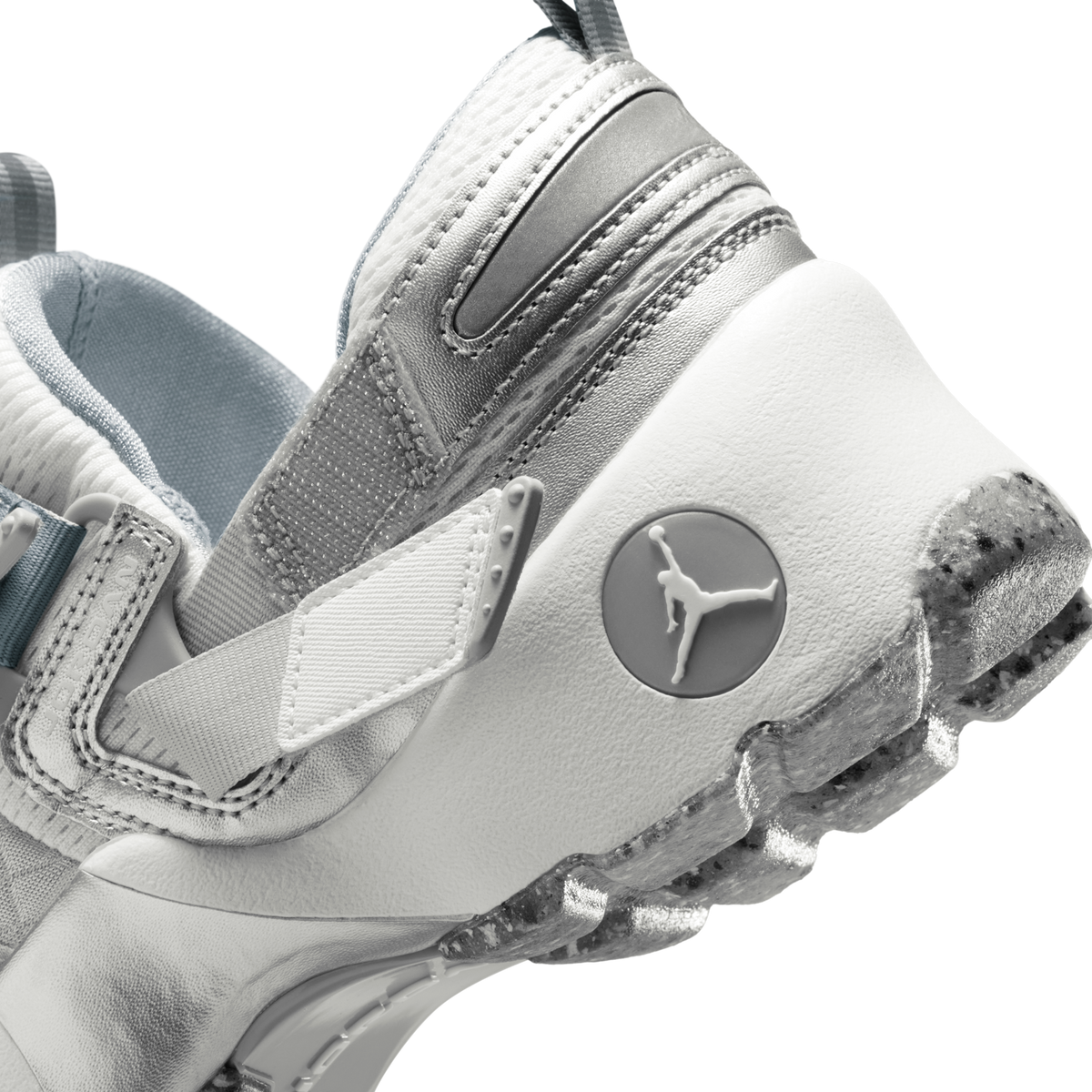 Jordan Trunner LX Wolf Grey Reflective Silver (Women's)