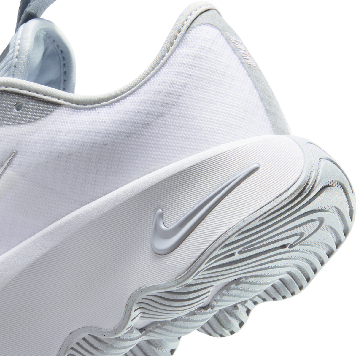 Nike Motiva 2 White Metallic Silver (Women's)