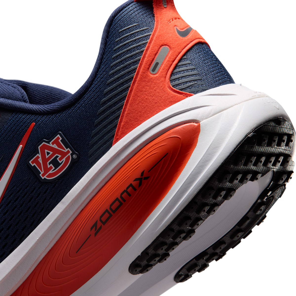 Nike Vomero 18 Auburn