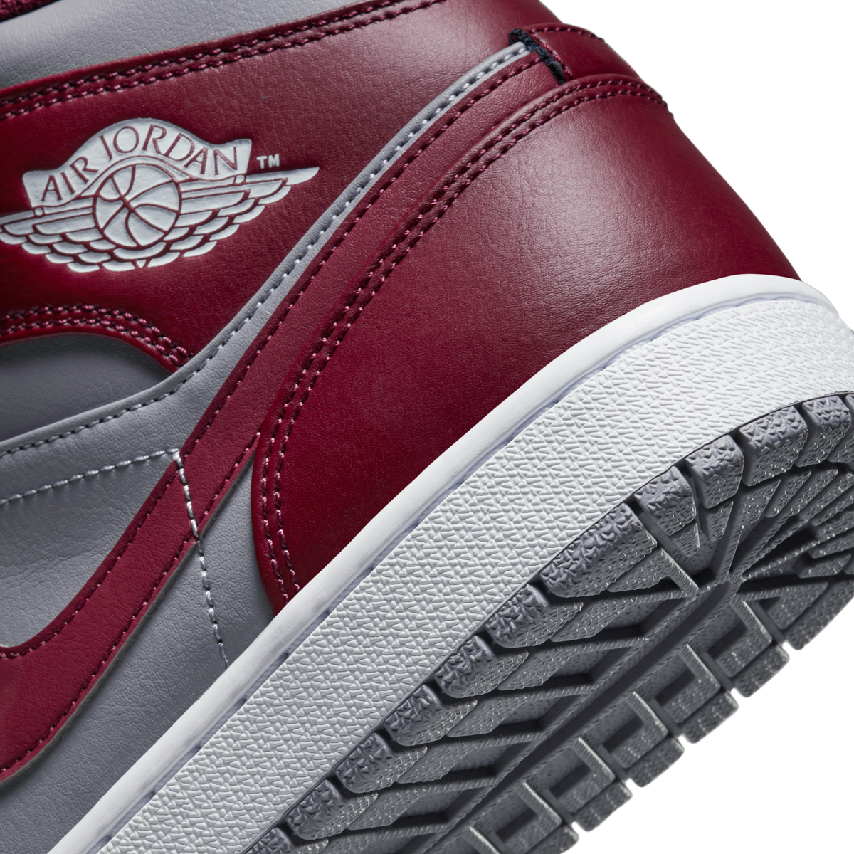 Jordan 1 Mid Cherrywood Red
